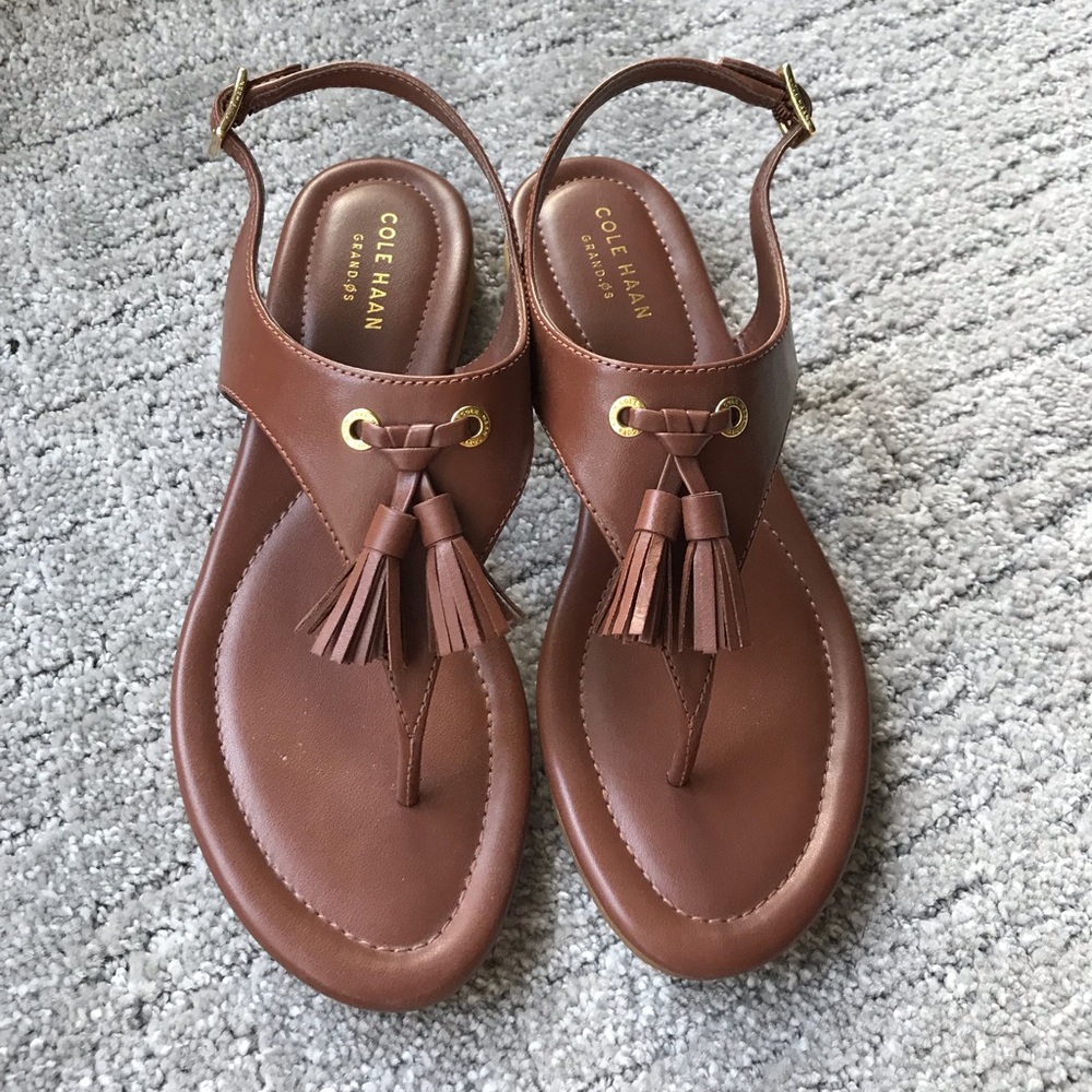 Like NEW sandals